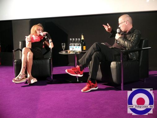 Little Annie (UK) with Max Dax - Pop-Kultur Festival - Kino 5, Kulturbrauerei, Berlin Prenzlauer Berg 21.08.2019 (11).JPG